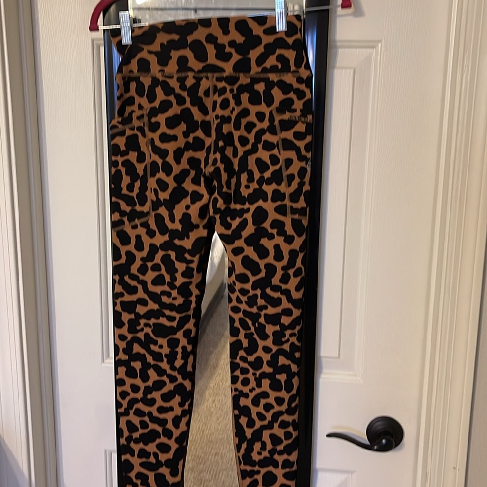 NWOT Salty Honey COMMIT LEGGING in BITE ~ Medium - Picture 5 of 8